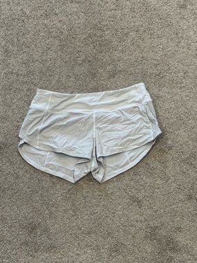 Lululemon Speed Up Shorts White 3 Inch Inseam Running Gym Shorts Lined size 4